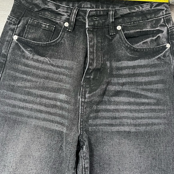 Women’s ripped Jeans - Picture 2 of 4